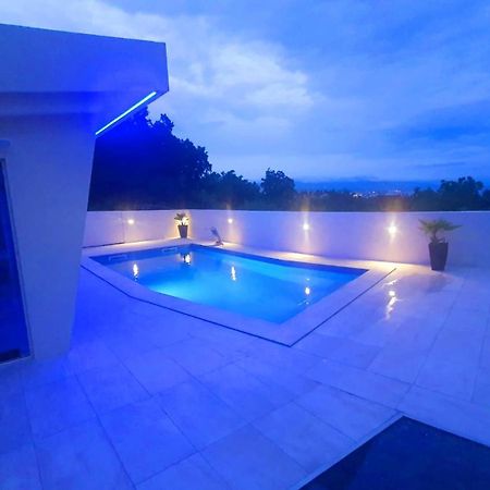 Penthouse Jacuzzi & Pool Apartmants Opatija Buitenkant foto