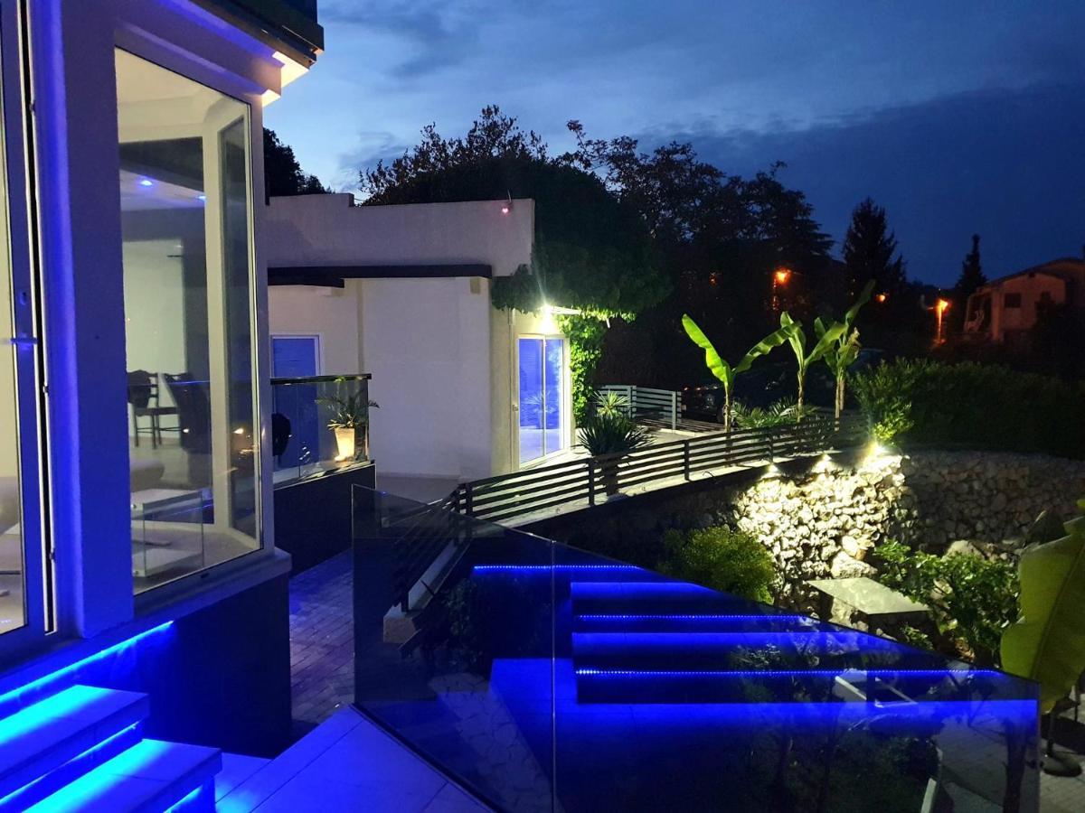 Penthouse Jacuzzi & Pool Apartmants Opatija Buitenkant foto