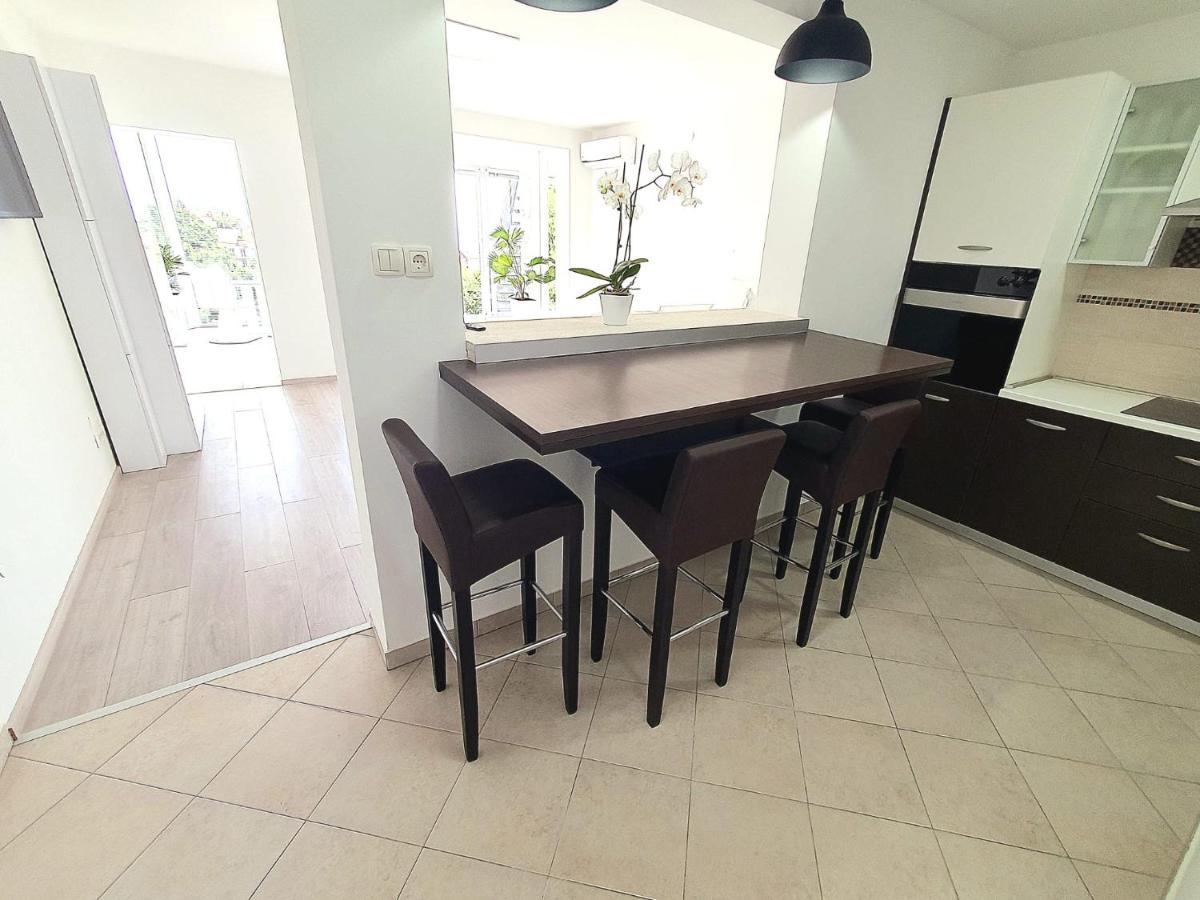 Penthouse Jacuzzi & Pool Apartmants Opatija Buitenkant foto