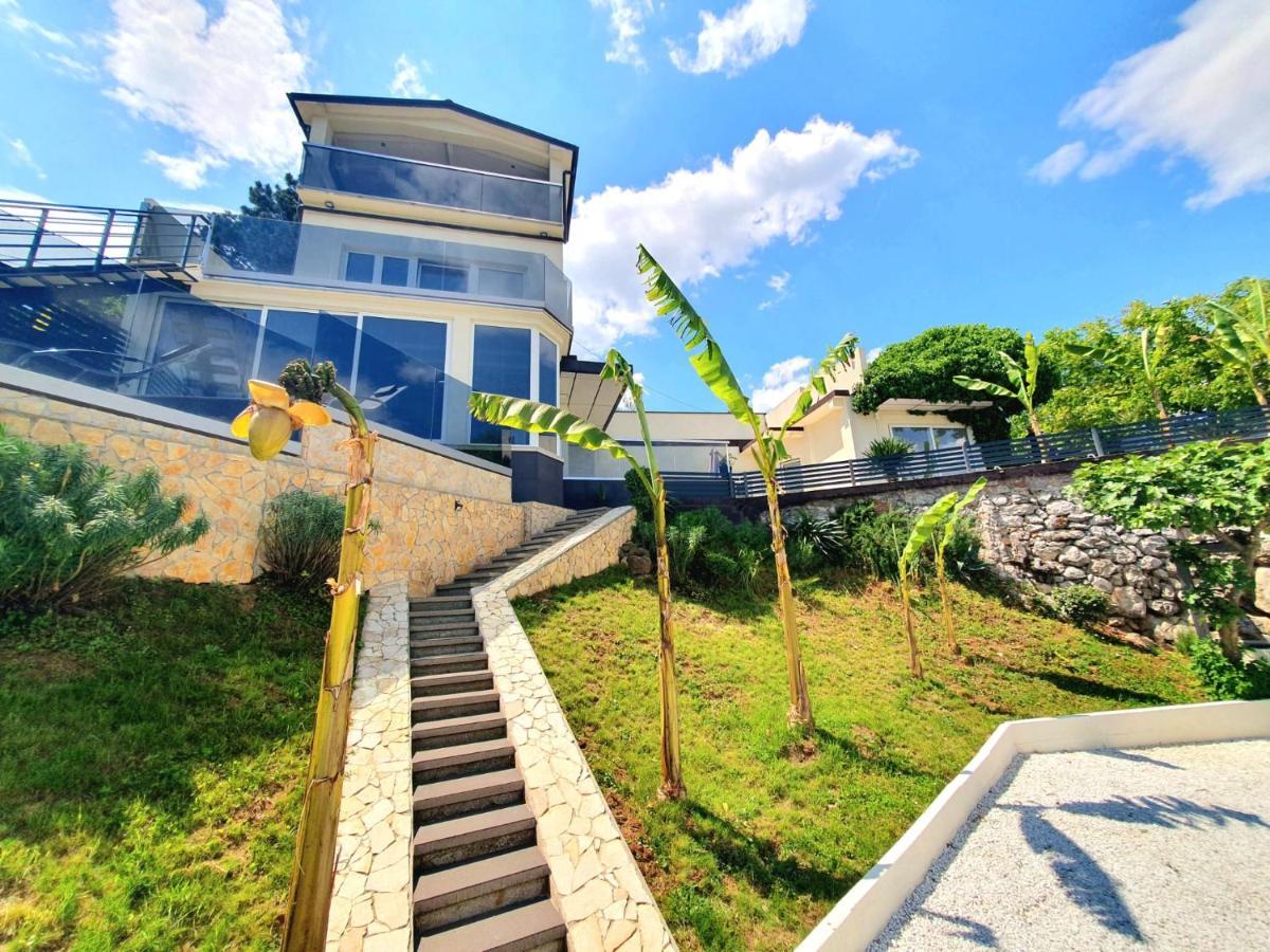 Penthouse Jacuzzi & Pool Apartmants Opatija Buitenkant foto
