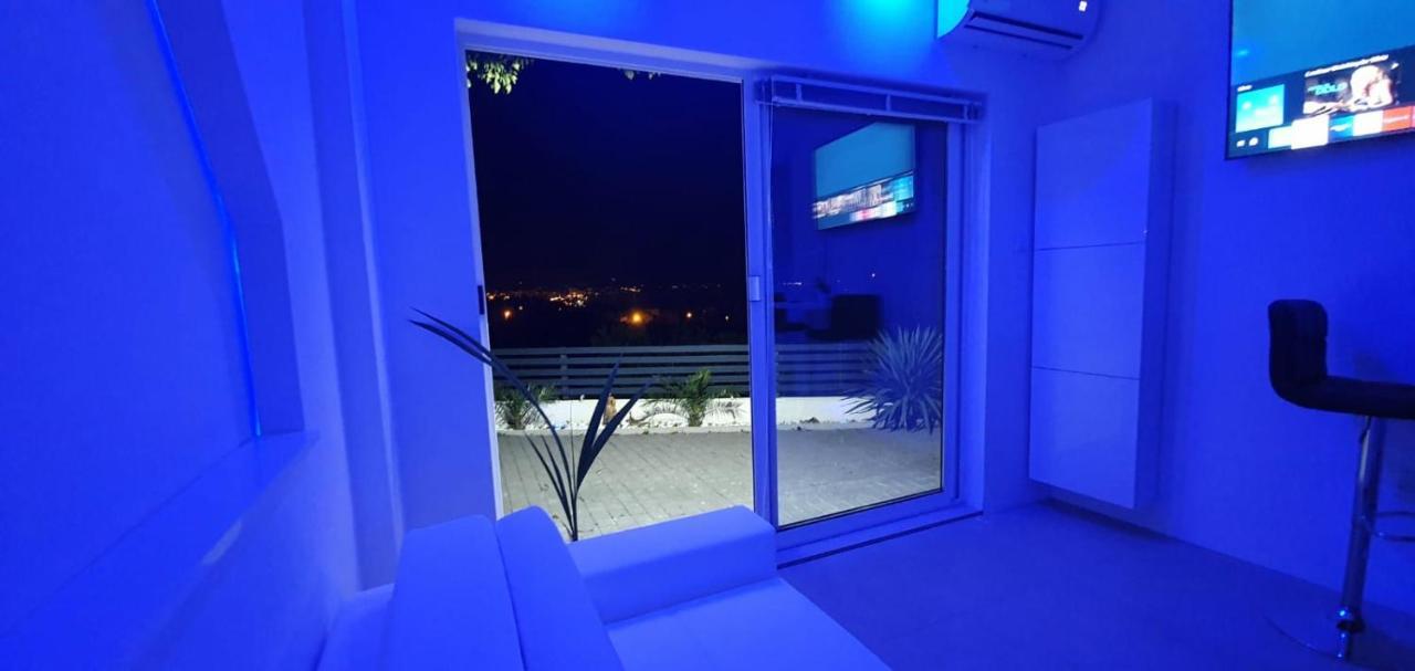 Penthouse Jacuzzi & Pool Apartmants Opatija Buitenkant foto