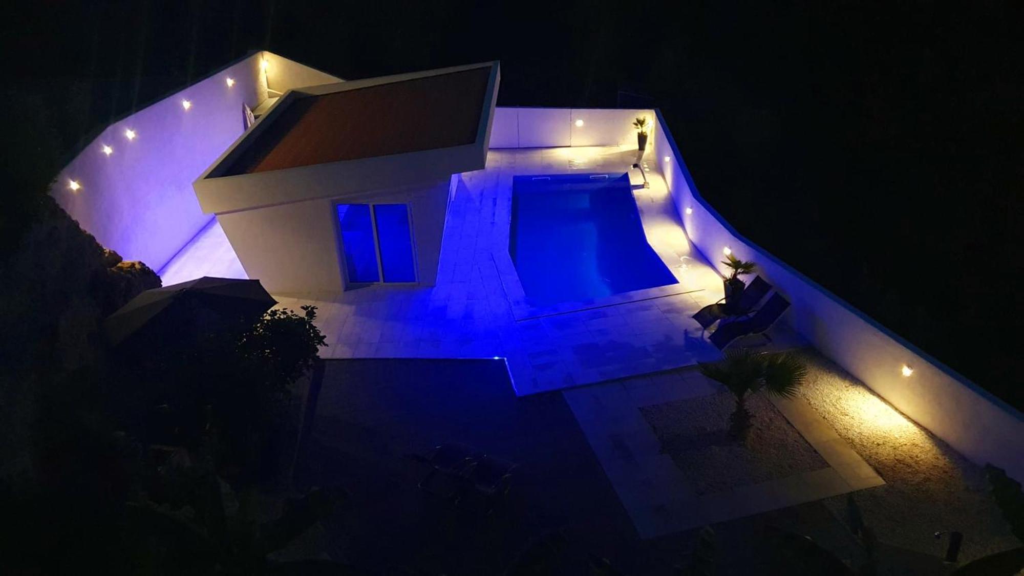 Penthouse Jacuzzi & Pool Apartmants Opatija Buitenkant foto