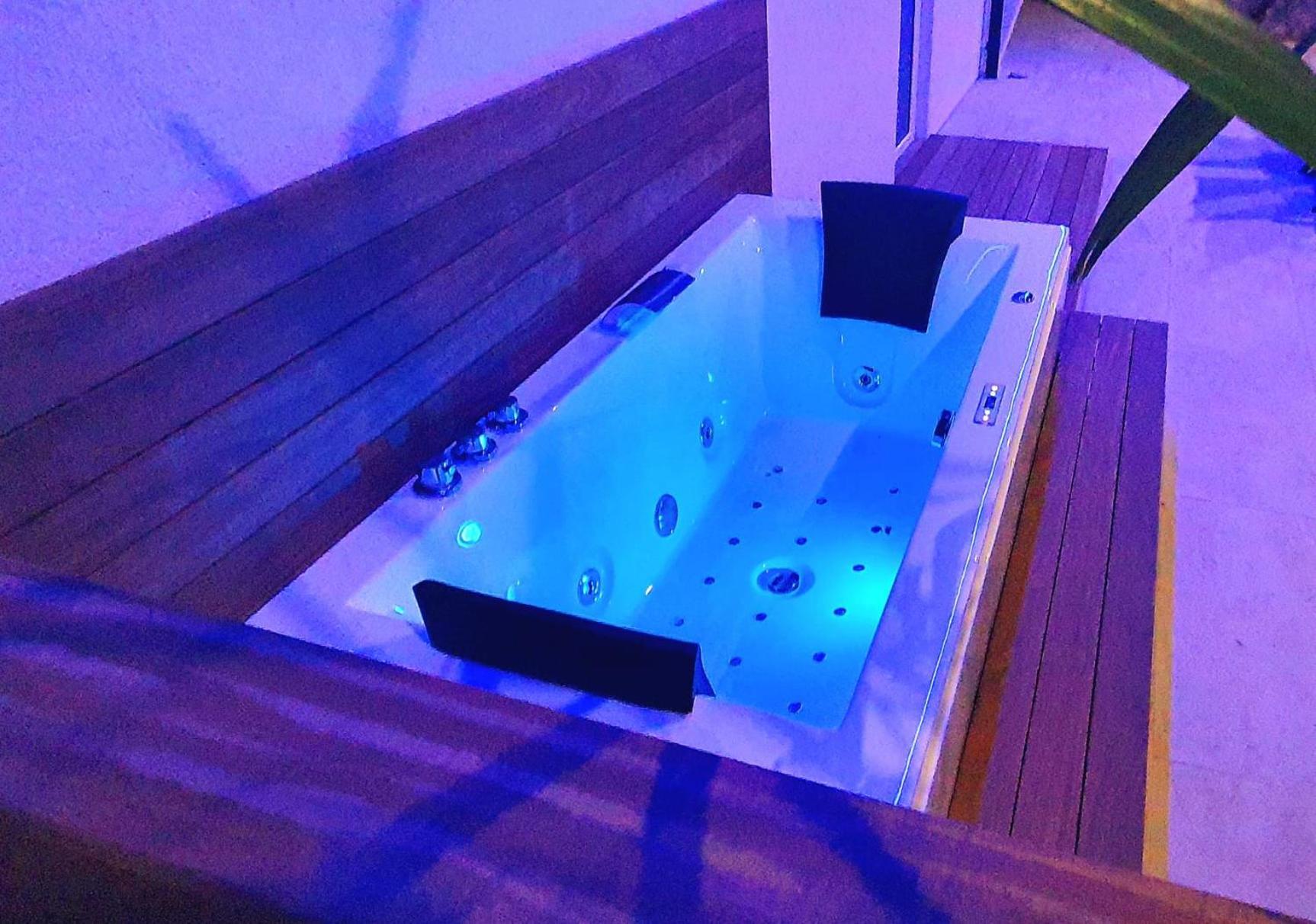 Penthouse Jacuzzi & Pool Apartmants Opatija Buitenkant foto