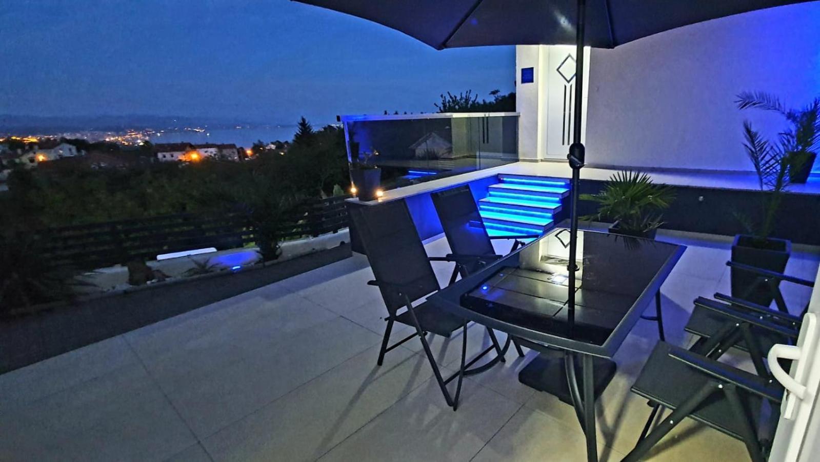 Penthouse Jacuzzi & Pool Apartmants Opatija Buitenkant foto